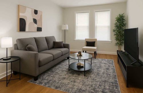 Chicago Apartment | Cozy 1-Bedroom Apartment - Sunnyside 2N