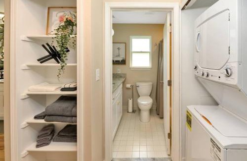 Roseville Apartment | Inviting 1-Bedroom Apartment in Peaceful Neighborhood