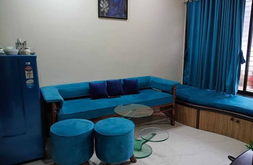 Andheri West Apartment | Cozy 1-bedroom apartment in wonderful Malad West with AC Near Vivanta Hospital