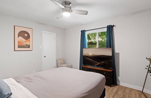 Highland Apartment | Cozy 1 Bedroom Apt in Highland Austin 0327