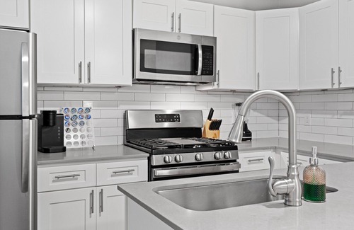 Highland Apartment | Cozy 1 Bedroom Apt in Highland Austin 6156