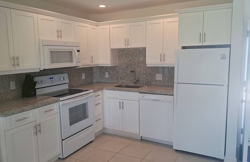Key Largo Condo | Cozy 1-bedroom condo with AC, WiFi in wonderful Key Largo