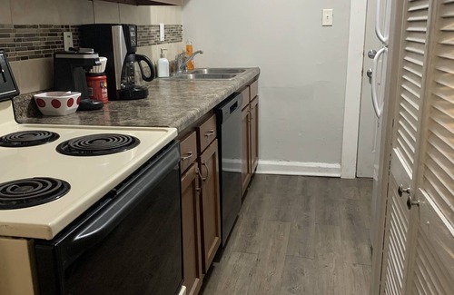 Indianapolis House | Inviting 1 Bedroom House with Free Parking & Great Access