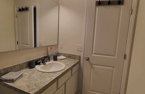 DeLand House | Inviting 1-Bedroom Home with Pool in Delightful DeLand