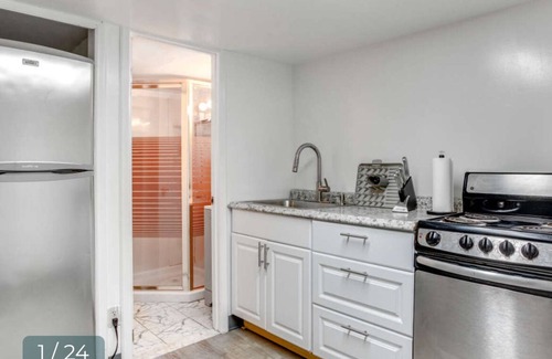 Northeast Yonkers Apartment | Charming 1 Bedroom Studio Retreat in Yonkers, NY