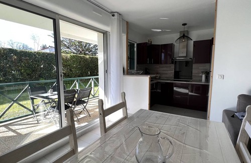 Cambo-les-Bains Apartment | Cozy Apartment in Cambo-les-Bains for 3 Guests with Spa