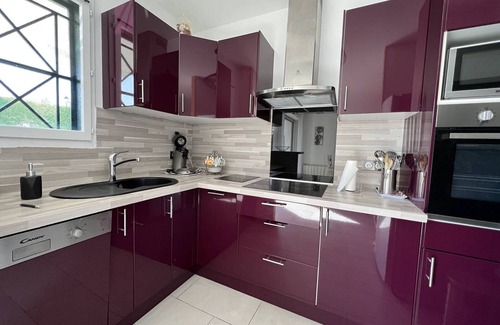 Cambo-les-Bains Apartment | Cozy Apartment in Cambo-les-Bains for 3 Guests with Spa