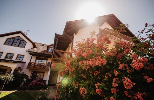 Bad Fuessing Apartment | Inviting Apartment with Balcony & Family-Friendly Amenities