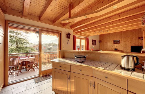 Les Houches Ski Chalet | Chalet Servoz: Ideal 3-Bedroom Retreat for 8 Guests