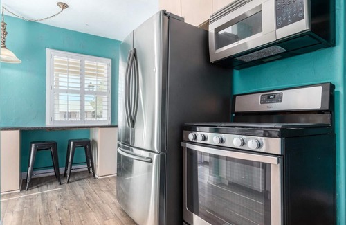 Midtown House | Charming 1930's Bungalow in Quiet Phoenix with Huge Yard
