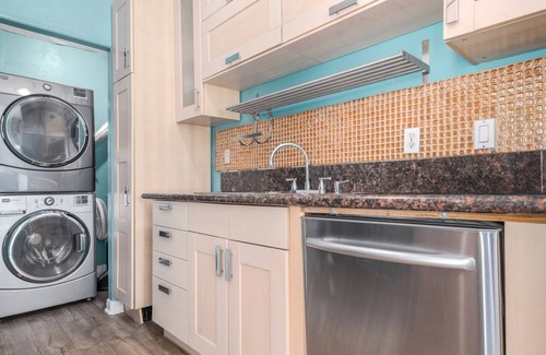 Midtown House | Charming 1930's Bungalow in Quiet Phoenix with Huge Yard