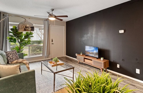 Dawson Apartment | Cozy 1B | Monthly Stays | Near Downtown, Fast WiFi