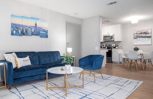South Lamar Apartment | Cozy 1B1B Apartment 5 Minutes from Downtown SoLA