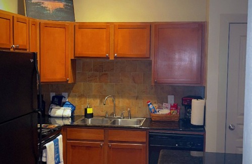 Gulfton Apartment | Cozy 1bed apt. This Galleria heart apartment is the perfect home away from home.