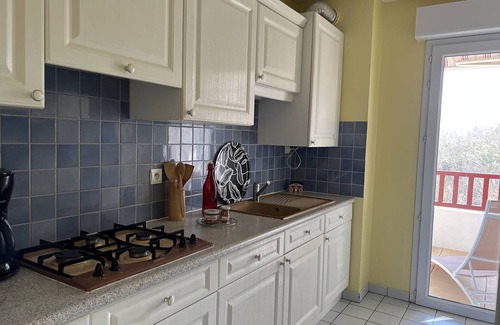 Cambo-les-Bains Apartment | Cozy Apartment in Cambo-les-Bains: Ideal for Families