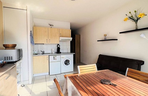 Cambo-les-Bains Apartment | Cozy Apartment in Cambo-les-Bains with Pool & Spa