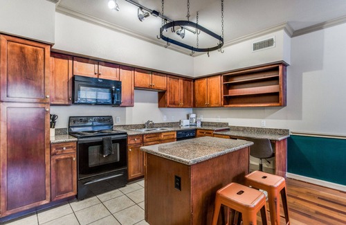 McNeil Apartment | Cozy 1BR in Champion City Park 4834