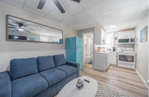 Cape May - Wildwood Condo | Cozy 1BR Near Boardwalk | Walk to Beach + WiFi