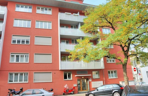 Muhlebach Apartment | Cozy 1BR near lake with balcony (Mill 4.22)