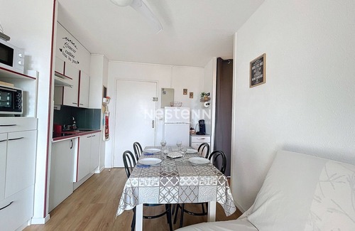 Moulin a Vent Apartment | Oceanfront 1-Bedroom Apartment in Perpignan for Families