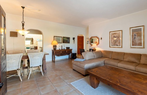 Vale do Lobo Apartment | Charming 2 BDR with Balcony in Vale do Lobo by LovelyStay