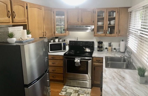 Abingdon House | Inviting 2-Bed Townhouse Near Abingdon VA Creeper Trail
