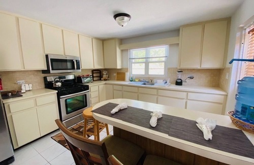 Warwick Apartment | Inviting 2-Bedroom Apartment with Child-Friendly Amenities