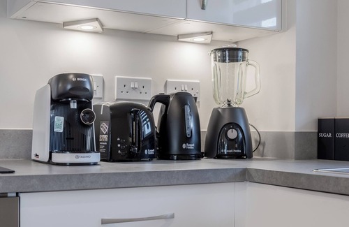 Milton Keynes Apartment | Cozy 2-Bedroom Apartment