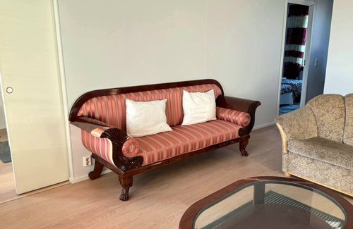 Espoo Apartment | Cozy 2 Bedroom Apartment in Central Espoo, Close to Matinkylä Metro Station