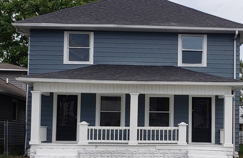 Kokomo Apartment | Cozy 2-bedroom apartment in charming Kokomo with AC, WiFi