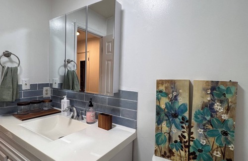 Hilo Condo | Cozy 2-bedroom condo in charming Hilo with WiFi, AC