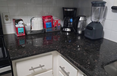 Texas Medical Center Condo | Cozy 2-bedroom condo in charming Medical Center fully furnished