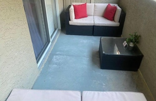 Las Vegas Condo | Cozy 2 Bedroom Condo Near Las Vegas Blvd