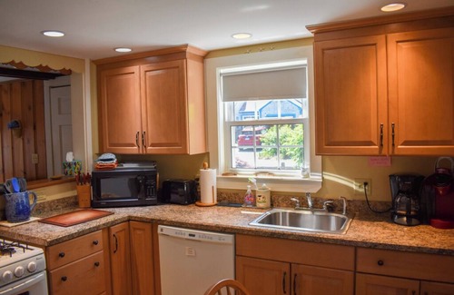 West Harwich House | Cozy Two Bedroom Cottage Steps from Pleasant Road Beach