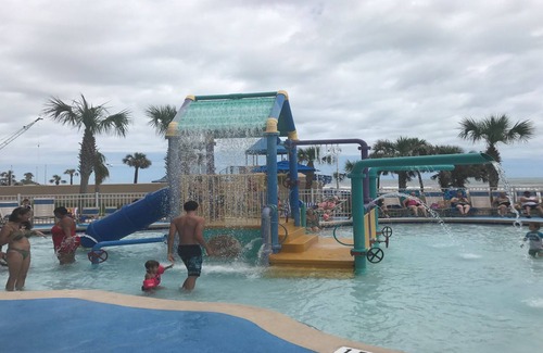 Daytona Beach Resort | Elegant 2-Bedroom Suite with Pool & Spa in Daytona Beach