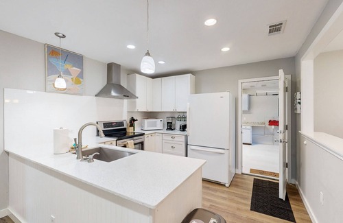 Granite Shoals House | Cozy 2 bedroom home with gas grill, patio, and boat parking