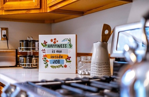 Kansas City House | Cozy 2-bedroom house in charming Kansas City with AC