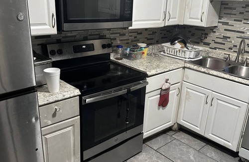 Chosewood Park Apartment | Inviting 2 Bedroom Loft with AC, WiFi & Pet-Friendly Perks
