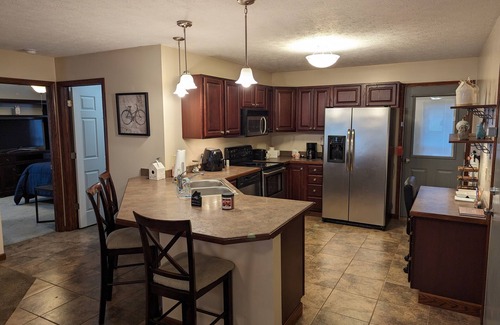 Geneva House | Inviting 2-Bedroom Retreat on 25 Wooded Acres, Near Geneva