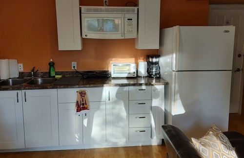 Durham Region House | Cozy 2 Bedroom suite in the best area of Oshawa
