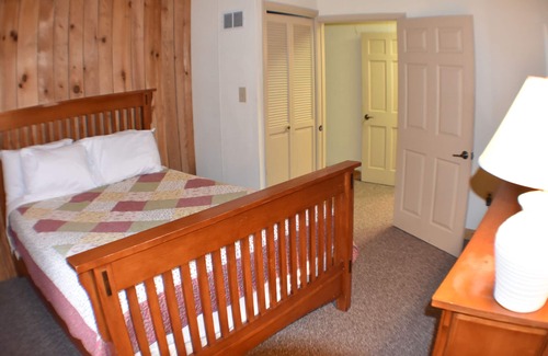 Stahlstown Cabin | Inviting 2-Bedroom Suite Near Trails and Family Fun