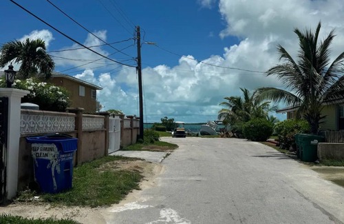 Alice Town House | Cozy 2-bedroom townhome in peaceful Bimini with AC, WiFi