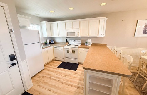 Kimberling City Condo | Cozy 2-bedroom condo with Table Rock Lake views in Kimberling City