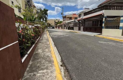La Caleta Apartment | Welcoming 2 Bedroom Retreat with BBQ & Free Parking