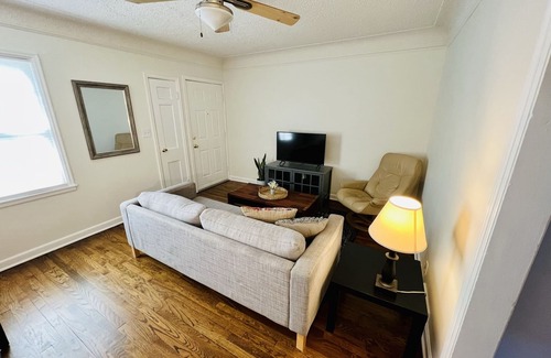 Linden Hills House | Inviting 2 Bedrooms in Historic Linden Hills Neighborhood