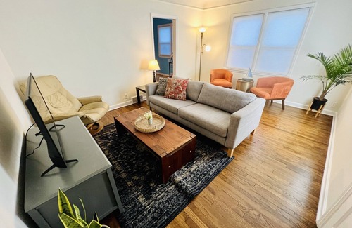 Linden Hills House | Inviting 2 Bedrooms in Historic Linden Hills Neighborhood
