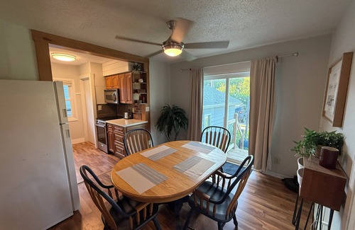 Ames House | Cozy 2-BR/1Bath House Near Hilton, Jack Trice, Iowa State in Central Ames