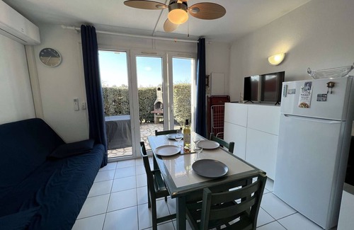 Vendres House | Inviting Villa Vendres: 1 Bedroom with Pool & Spa Access