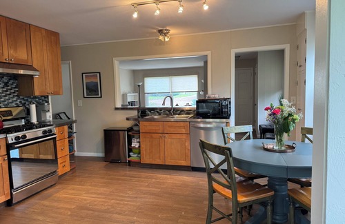Lafayette House | Inviting 2 BR Retreat on Acreage Near Boulder - Pet Friendly