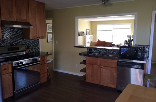 Lafayette House | Inviting 2 BR Retreat on Acreage Near Boulder - Pet Friendly